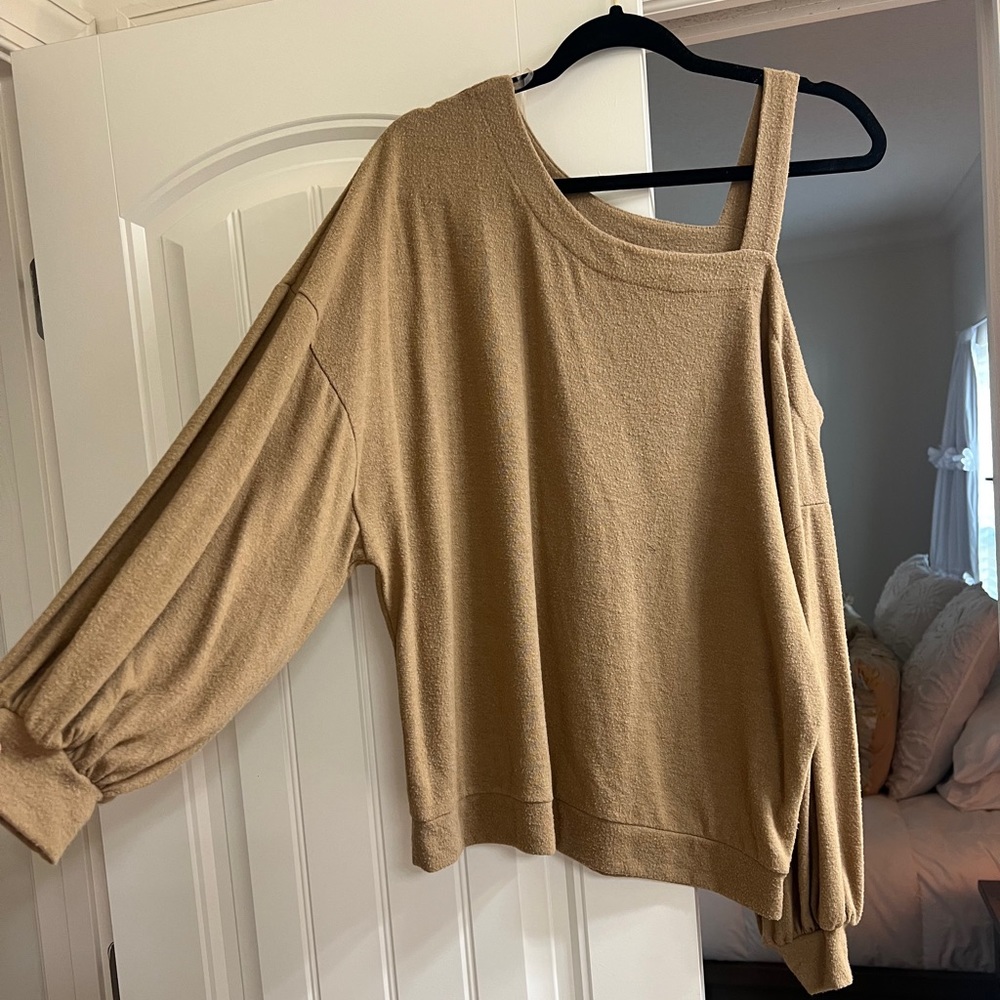 Off the shoulder - Sweater